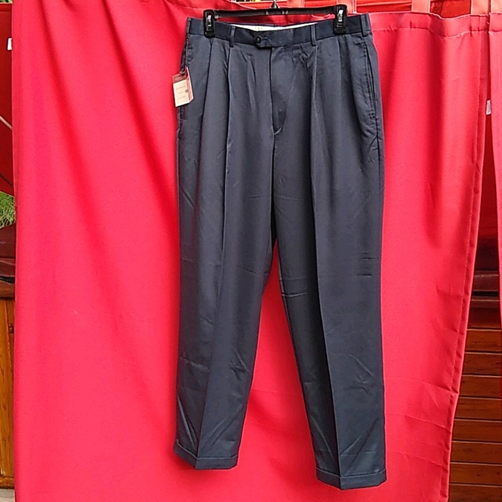 Savane 36 Navy Blue Pleated Cuffed Pants